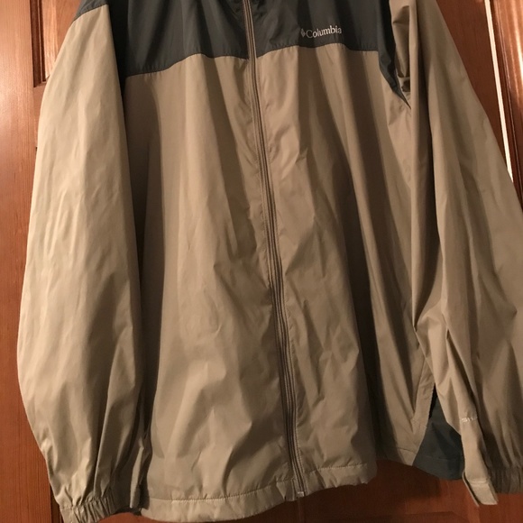 Columbia Mens Packable Rain Jacket, Sz XXL, Tan/Grey - Picture 2 of 5